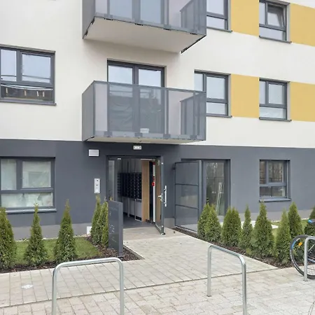 Apartment Komfortowy W Poznaniu Parking & Klimatyzacja By Renters Poznan